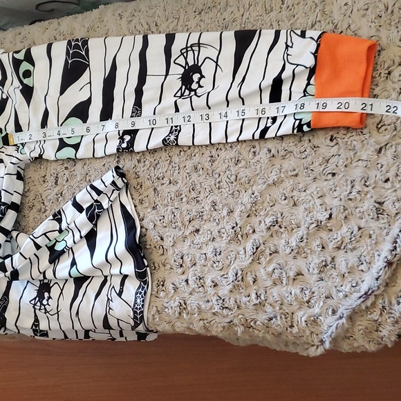 Way To Celebrate Mummy Pajama 2-Piece Set | M - Picture 6 of 10